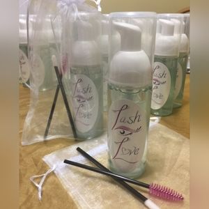 Lash extension wash. 7.5oz